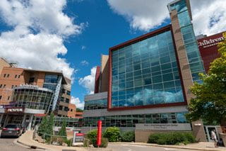 peter j king emergency care center in st paul mn