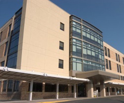 Exterior of Mercy Hospital in Coon Rapids