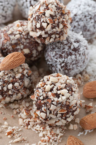 our favorite coconut and almond balls recipe