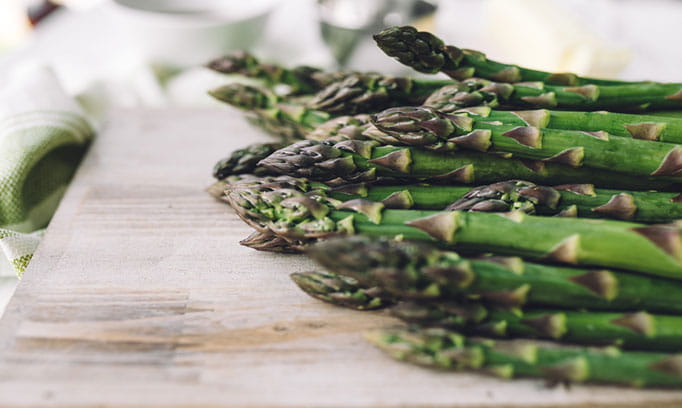 asparaguseggmuffins stocksy small 660696 682x408