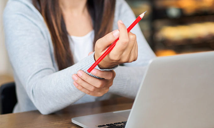 dec move wrist pain 682x408