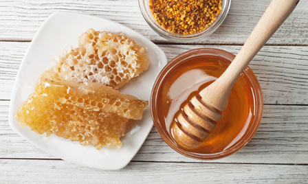 Bee health with honey - listicle4