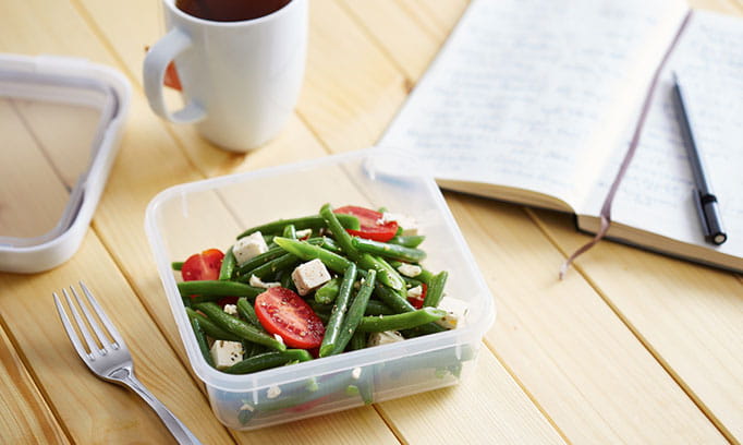 lunch stocksy txp440479c42mn000 small 505200 682x408