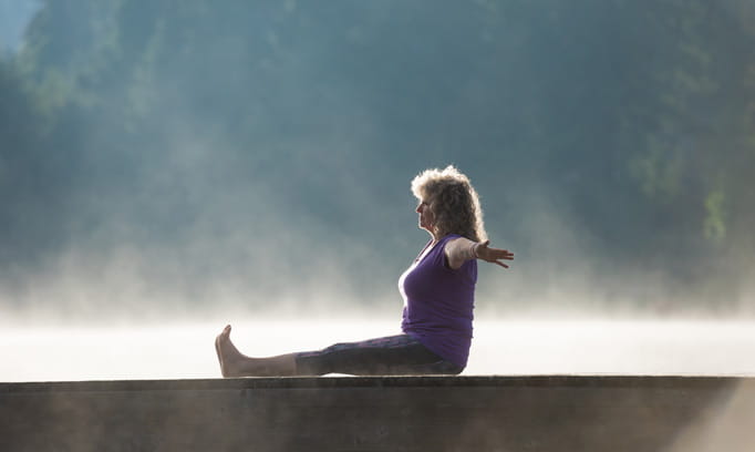 a woman with chronic pain learns to overcome her pain through exercise 