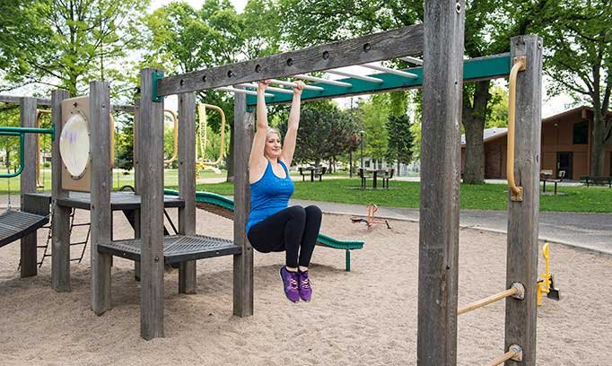 https://www.allinahealth.org/-/media/allina-health/content/healthy-set-go/playgroundworkout-barkneesup-7576-682x408.jpg