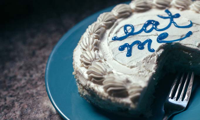Image of cake to accompany article about new dietary guidelines