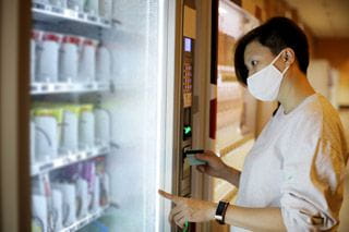 vending machines and other food and eating options at abbott northwestern hospital