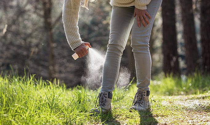 chigger in mn person, spraying pantlegs